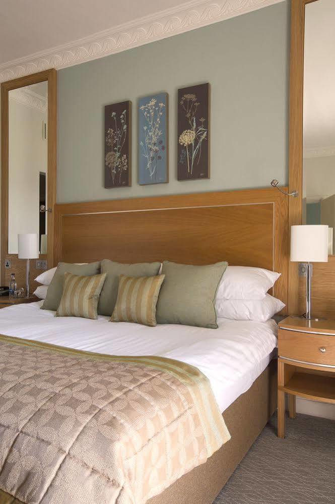 Buxted Park Hotel Bagian luar foto